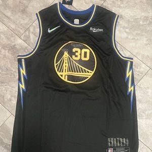 2021-22 Nike Golden State Warriors Steph Curry
City Edition Swingman Jersey